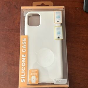 Silicone case for Iphone 11 or iphone Xr New
